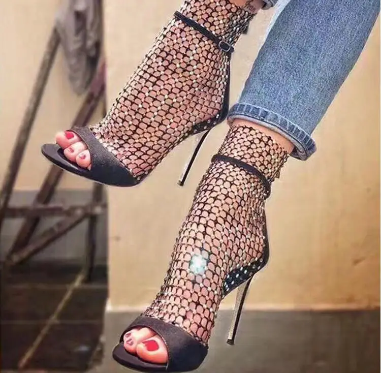 netted heels