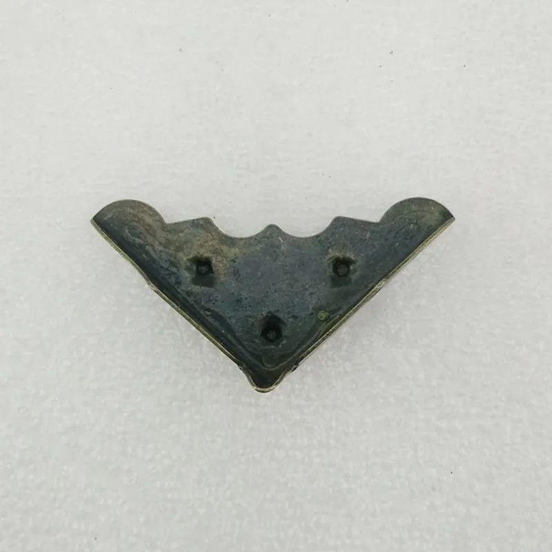 Bronze-Triangle-Corner-Wooden-Box-Corners-Furniture-Protector-Decor-For-Wooden-Box-Pattern-Carved-Protectors-Vintage