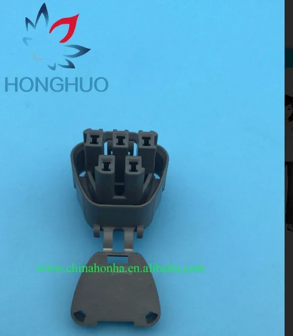 5 pin black connector