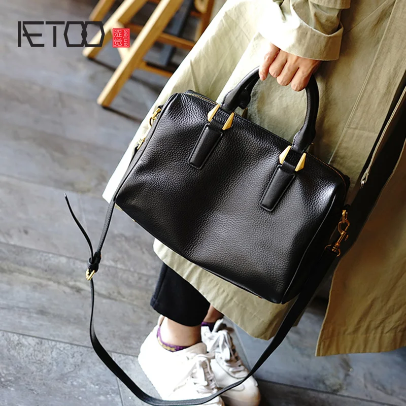 

AETOO Simple practical head layer soft cowhide pillow bag, leather commuter handheld shoulder crossbody bag
