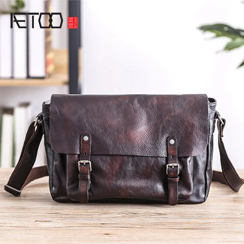 

AETOO Leather men's shoulder bag, handmade retro oblique cross bag, transverse head cowhide postman bag