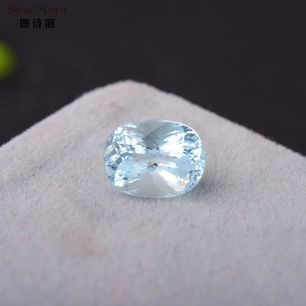 

8.75CT Ellipse Aquamarine perfect quality glitzy natural gemstone