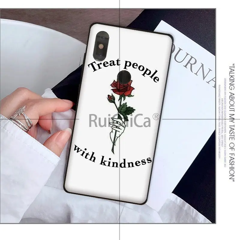 Harry Styles Treat People With Kindness