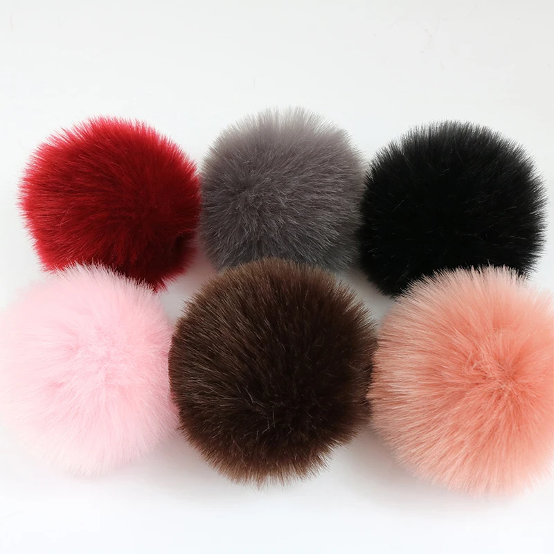 pom pon ball