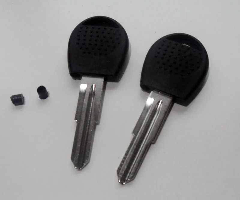 Chevrolet Lova New Sail Transponder key shell Right Blade  (3)11