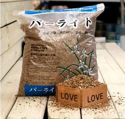 

Export grade vermiculite with soil cutting substrate, improved soil, water and fertilizer, polymorphic vermiculite flower 2-4 mm