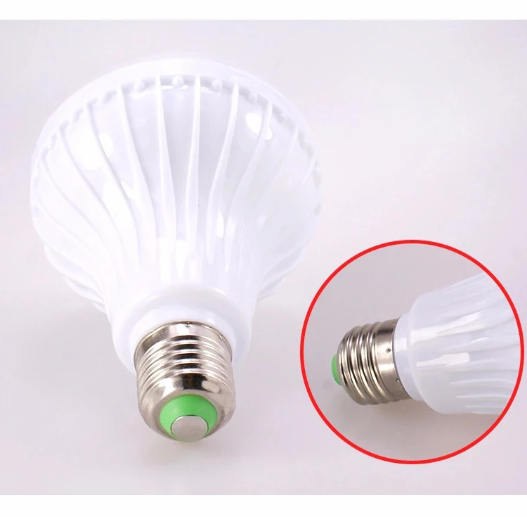 bluetooth bulb speaker (3)