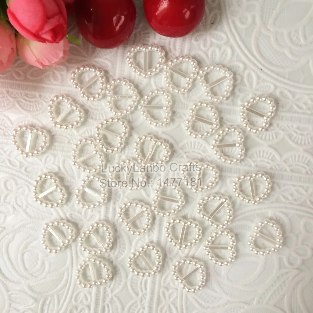 2 BK0102 Heart Pearl buckle white