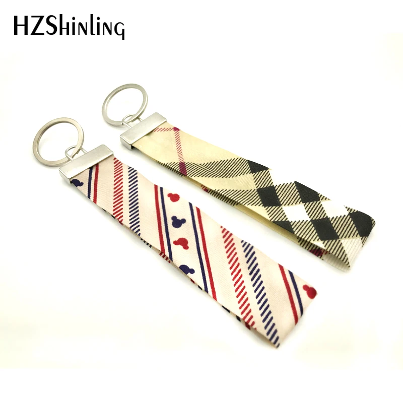 

Ribbon New Wristlet Key Fob Black White Checks Pattern Keychain Lovely Mouse Keyring Fabric Key Fob for Motorcycles and Cars