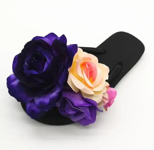 HAHAFLOWER/Модные Черные тапочки с мягкой подошвой; женские Вьетнамки с розами; пляжная обувь на плоской подошве для девочек; - Цвет: Белый