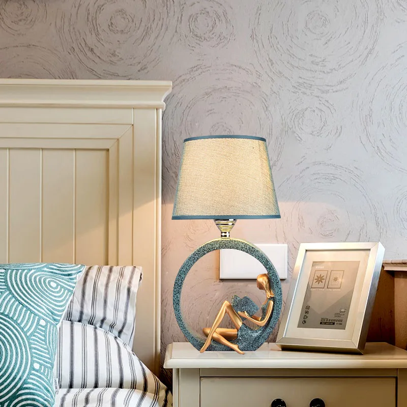 Modern creativity read table lamp simple personality lamp for bedroom light decoration bedside lamp