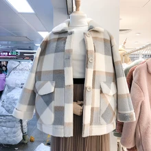 OLN 2019New Style Fashionable Winter Vintage Loose Lapel Fur One Short Coat Thick Pocket Plaid Temperament Women's Overcoat 0100