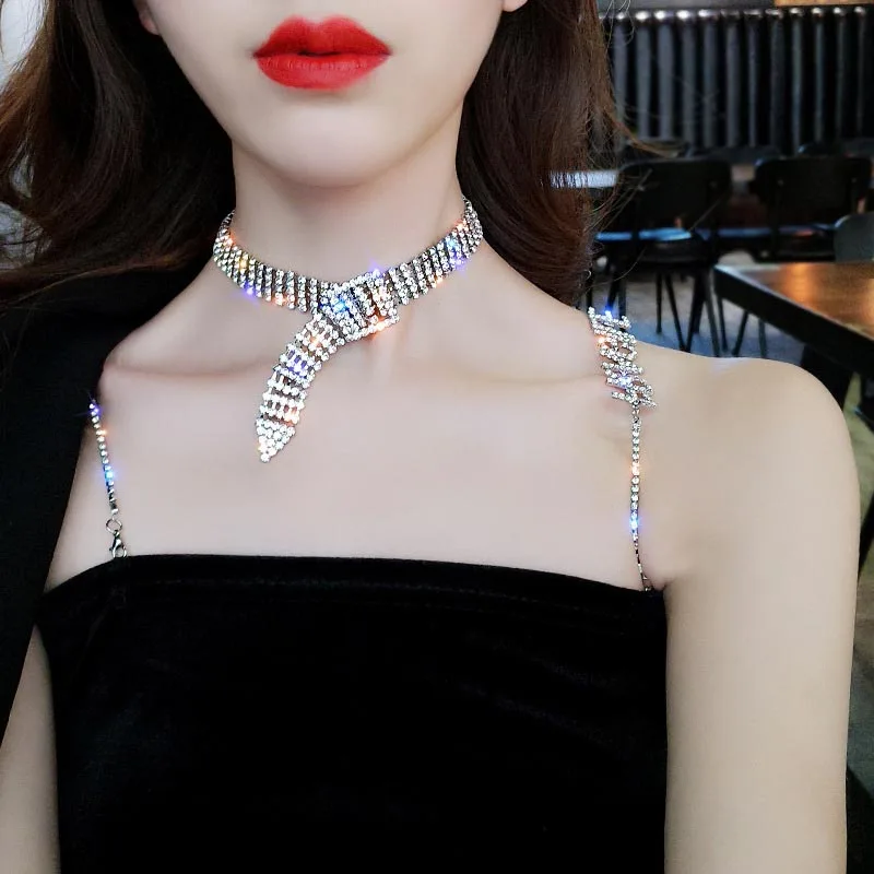 

Luxury Crystal Chokers Necklace for Women Multi-layer Iced Crystal Belt Collar Chocker Wedding Party Statement Necklace Bijoux
