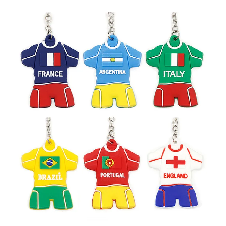 

New World Flag Football Keychain Country Soccer Club Fans Keyring Key Chains Souvenir Bag Pendant Accessories Gifts 2018