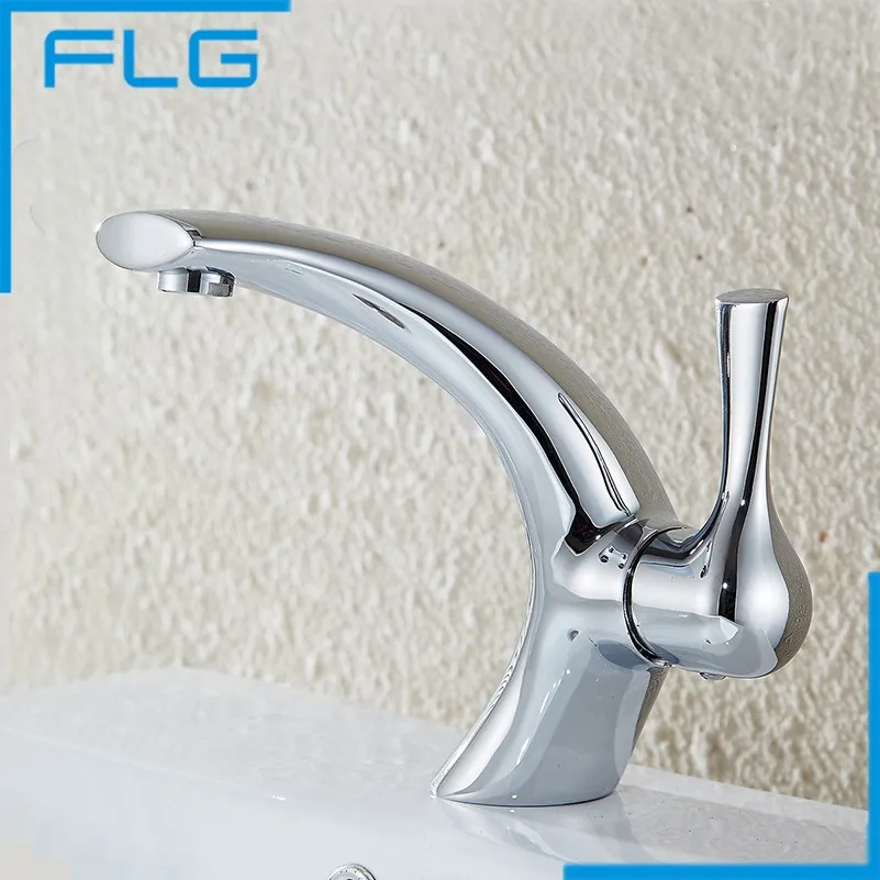 Wholesale And Retail Chrome Brass Water Bathroom Faucet Bathroom Basin Mixer Tap with Hot and Cold Water