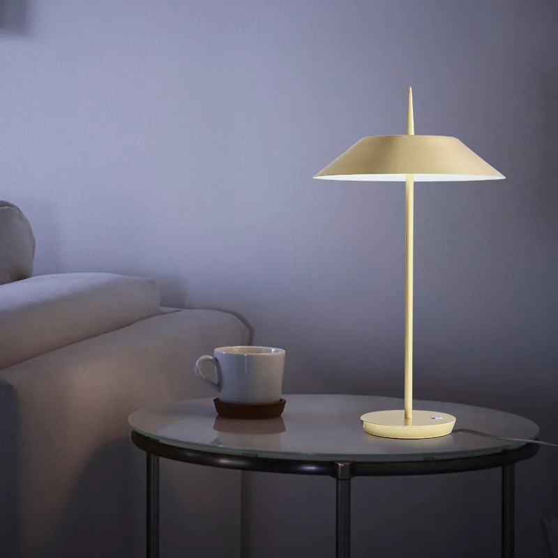 

Nordic modern minimalist table lamps for living room white glass ball table light iron tripod milky round ball desk lamp Reading