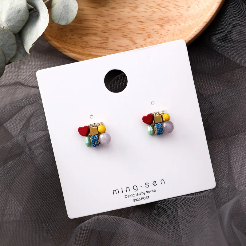 

2019 New Silver Needle Imitation Pearl Heart Stud Earrings Manual Geometric Contrast Small Earrings for Girl Women Accessories