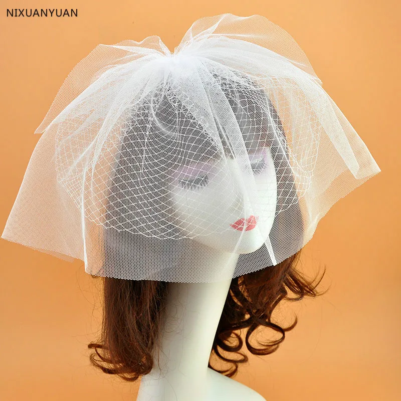 Красивая Свадебная шляпка вуали Тюль взрослых шляпки для невесты с жемчугом Свадебные Короткие лицевая вуаль кепка со шнуровкой