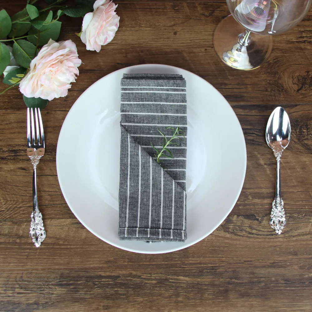 Display_Napkins_002_Black