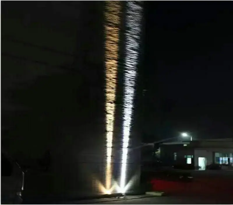 3923778317_2050883180