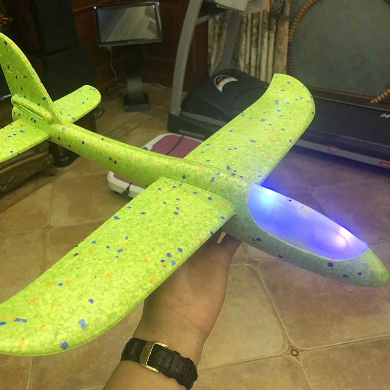 2 Pcs / Set Led Airplane Hand Launch Throwing Glider Aircraft Inertial Foam EPP Airplane Toy Plane Model Outdoor Toy Kids Gift