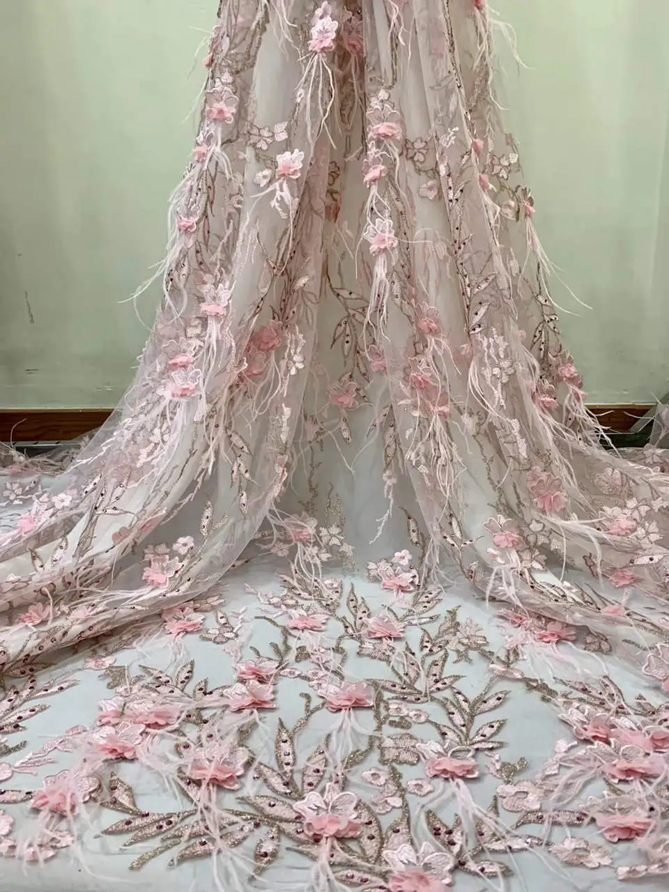 

Pink French net lace fabric with stone and feather Beautiful 3D flower Applique African tulle mesh lace fabric For Wedding RG175