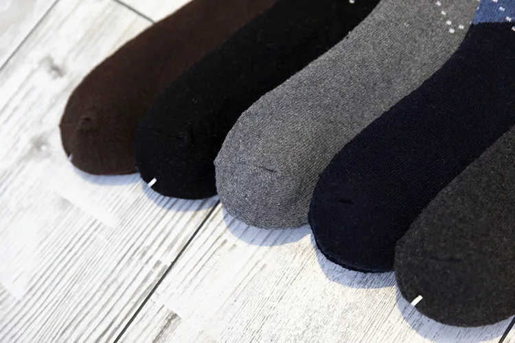 Men's winter thick cashmere socks Thick warm wool socks Diamond towel and socks Relent terry socks.5 pairs