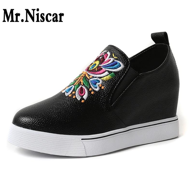 

2018 New Fashion Women Shoes Height Increased Flats Embroidery Popular Platform Shoes Genuine Leather Breathable Women Sneakers