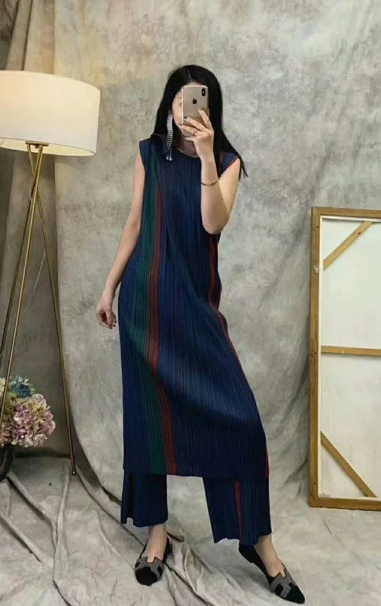 Miyake fold платье в полоску с круглым вырезом прямое платье доступно без рукавов - Цвет: Тёмно-синий