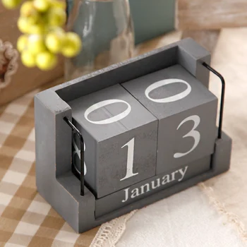 

Continental retro wooden calendar desktop office decor decoration Home Furnishing clothing store room