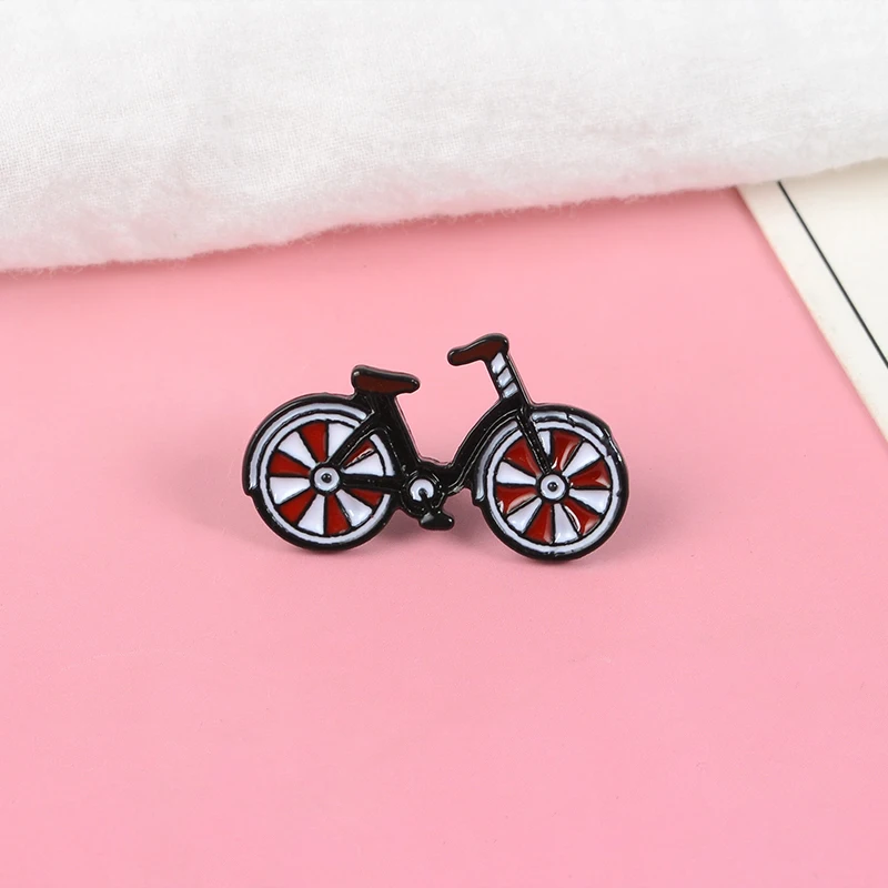 

I Love My Bike Retro Red Bike Enamel Pin Badge Brooch Gift Bicycle Cycling Cycle Cartoon Metal Brooch for Coat Jackets Bag Pin