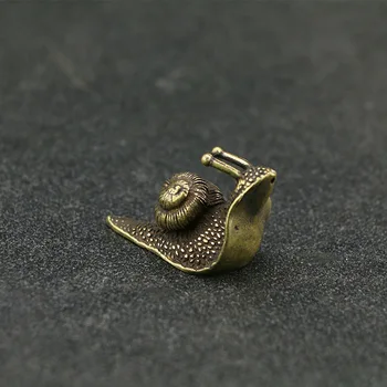 

Cute Mini Vintage Brass Snail Portable Animal Statue Incense Holder Props Home Office Desk Decoration Ornament Hand Toy Gift