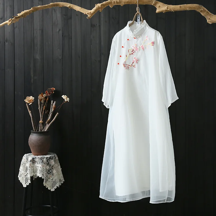 

New Republic China Spring Wind Lace Embroidery Stand Collar Plate Buttons Double Female Dresses