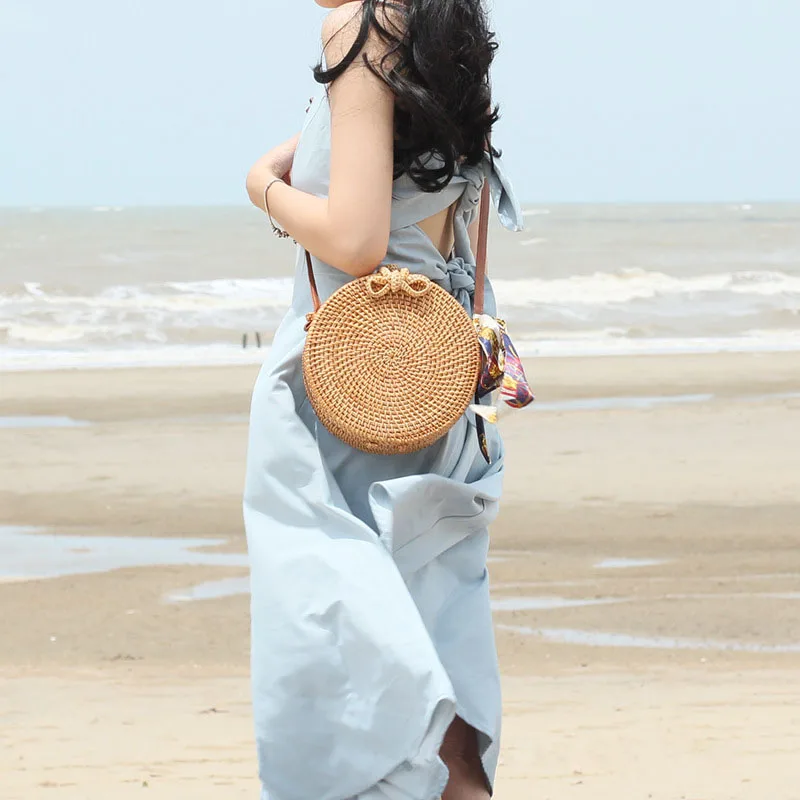 

YFGXBHMX Vietnamese Hand Woven Rattan Storage Basket Round Rattan Bag Summer Bow Straw Organizer Storage Bag