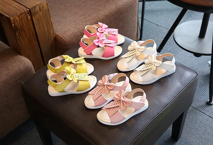 Size22-37 Милая обувь для детей девочек сандалии лето 2018 новый лук пляжная обувь для детей модная одежда для девочек Повседневное платье