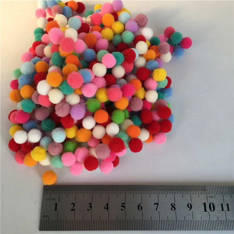 600 шт./лот 8 мм помпон разноцветные мягкие шарики-Помпоны меховой плюшевый шар DIY ручной работы свадебные декоративные аксессуары для вечеринок