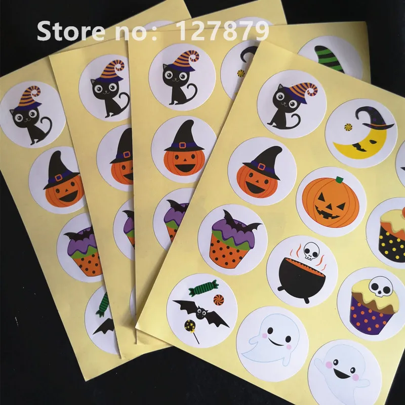 600Pcs 4.2cm Halloween Pumpkin Ghost Round Handmade Cake Packaging Sealing Label Kraft Sticker Baking DIY Gift Stickers