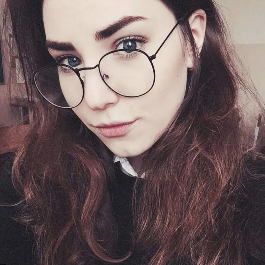 

New Designer Men Woman Glasses Optical Frames Vintage Round Clear Lens Eyeglasses Frame Silver Gold Spectacle Frame 7 Color
