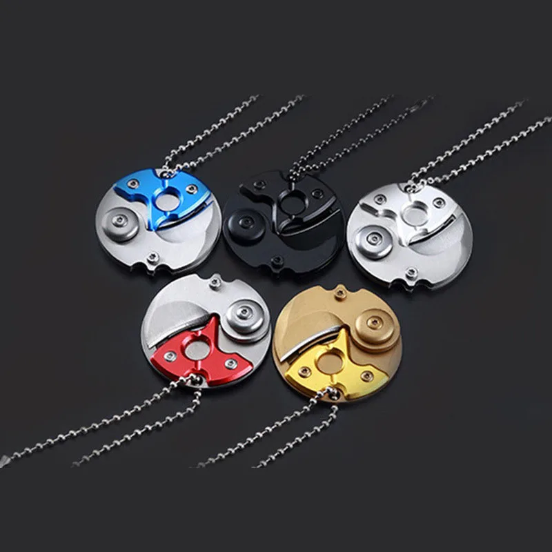 EDC Portable Folding Key Knife Gift Keychain Outdoor Tools Folding Camping Keychain Tactical Hunting Survival Pocket Mini
