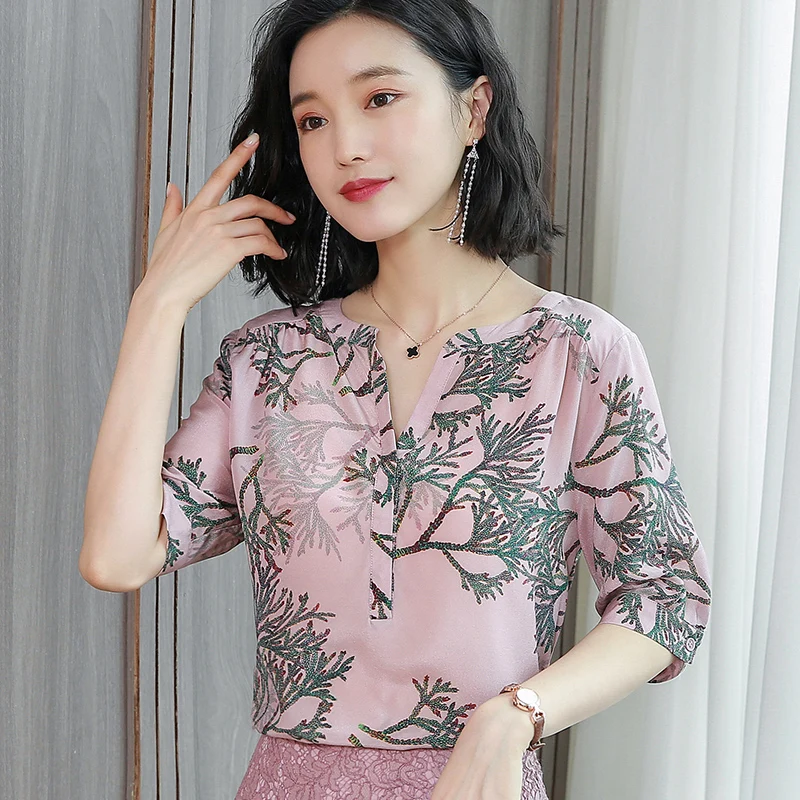 

2019 Summer New high quality natural silk shirt women fashion V-neck office lady Loose soft Leaf Print blouse