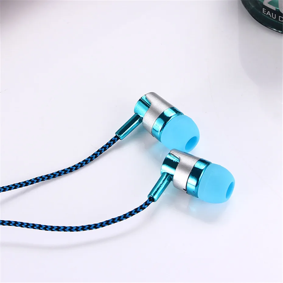 Mambaman K384 Earphone For phone MP3 mp4 Noise Isolating Stereo Sport In Ear Earbud Reflective Fiber Cloth Line Earphone Headset (15)