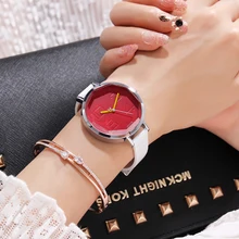 Девушка любовь Желе кожаные пряжки Кварцевые водонепроницаемые часы женские модные повседневные Оригинальные дизайнерские часы модные Relogio Feminino подарок