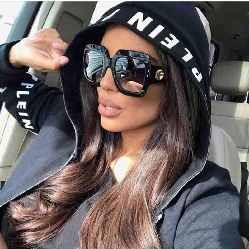 

2018 Newest Oversized Square Sunglasses Women Luxury Brand Designer Red Green Sun Glasses Female Vintage Shades Eyewear