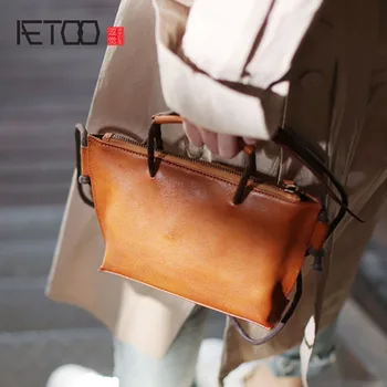 

AETOO Ancient feeling girl crossbody bag, hundred retro small satchel, art college wind Shoulder woman bag
