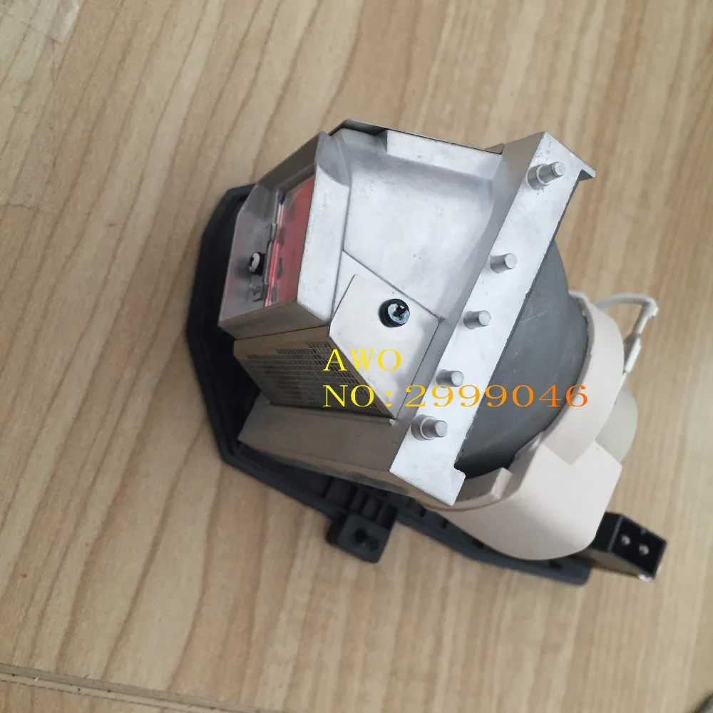 

AWO Original Replacement LAMP SP.8QJ01GC01 / BL-FP240B for OPTOMA S320,S320WI,DX611ST,EW635,EX635,TW635-3D,TX635-3D Projectors