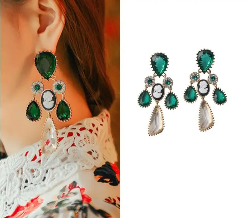 

Fashion Design 2019 Long Crystal Earrings Gold/Silver Color Green Dangles Earrings for Women Stone Brincos Earring