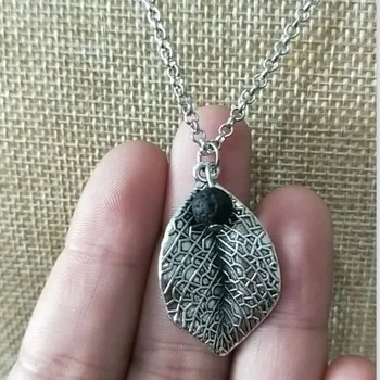 

10pcs Leaf Lava Stone Essential Oil Diffuser Necklace Aromatherapy Jewelry Volcanic Rock Stone Feather Diffuser Necklace