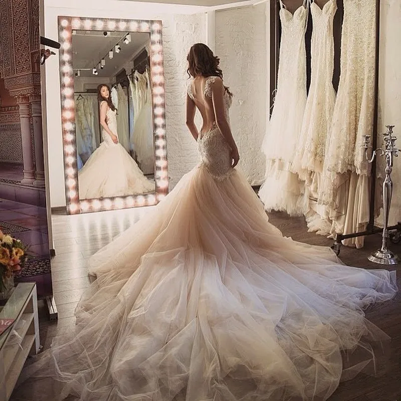 

Pretty Lace Backless Mermaid Wedding Gowns 2018 Sexy Puffy Appliques Formal Dress For Bridal Dubai Vestido De Noiva Casamento