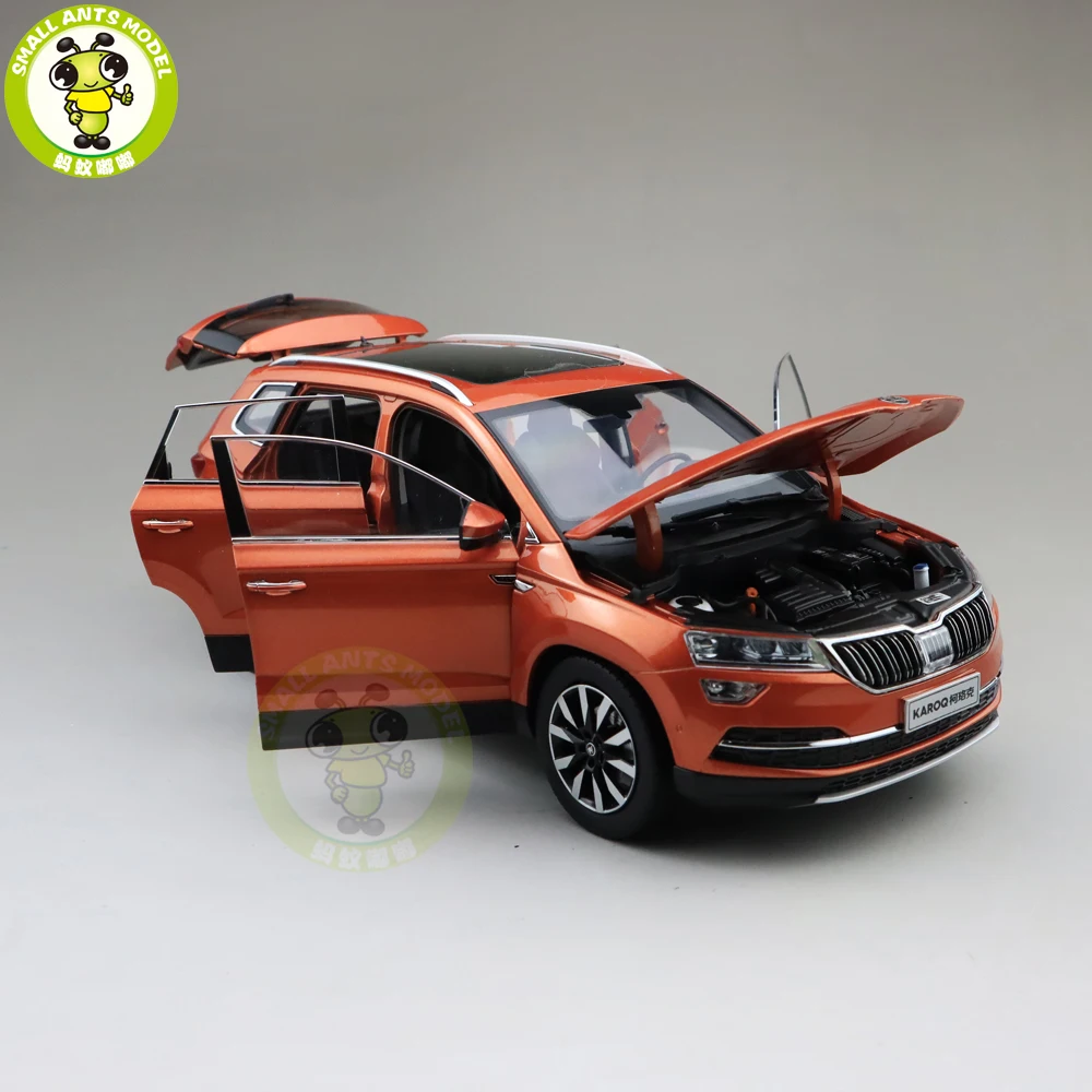 1/18 Skoda KAROQ SUV литая модель металлическая модель автомобиля SUV игрушки подарок для мальчиков и девочек коллекция хобби оранжевый