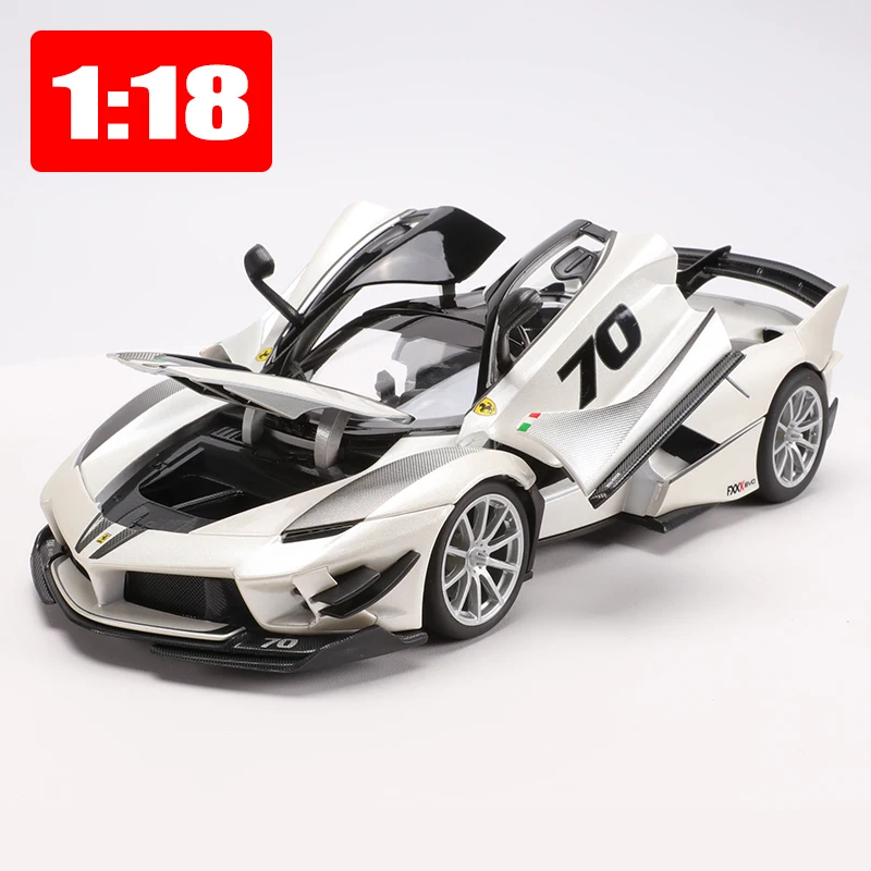 Bburago 1:18 Белый спортивный автомобиль сплав статическая модель автомобиля FXXK